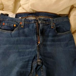 Mens levis